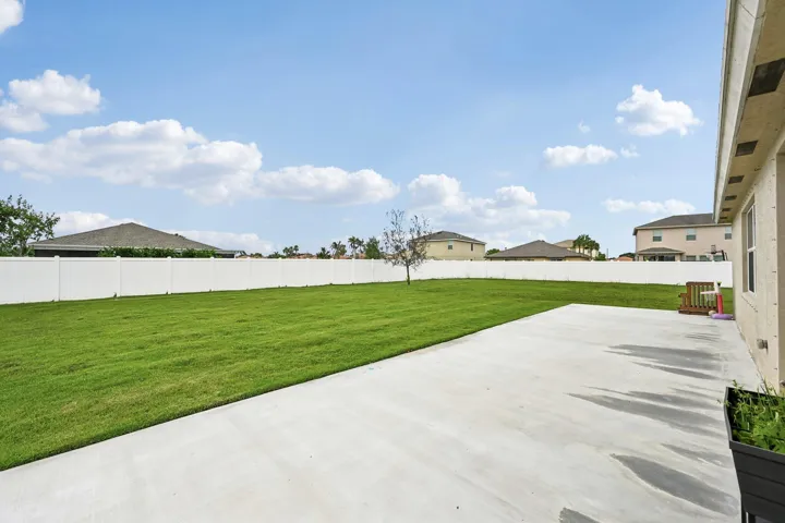 33-web-or-mls-Birkdale Dr-S0506-033