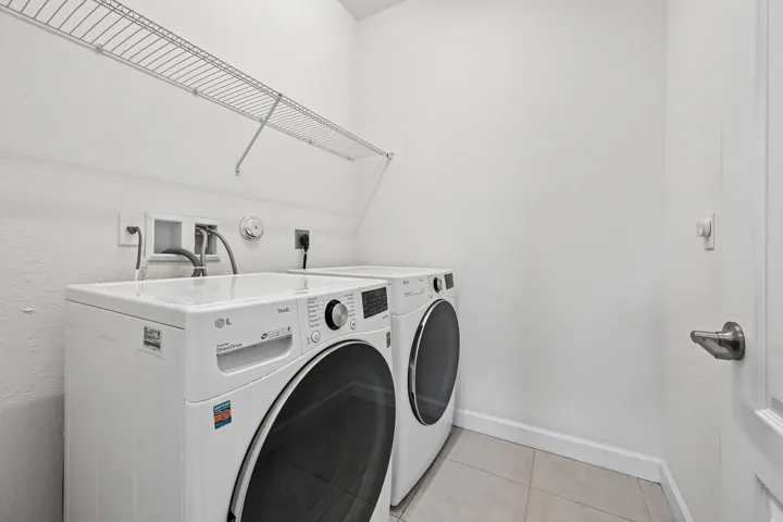 20-web-or-mls-Birkdale Dr-S0506-020