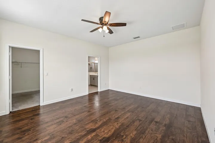 25-web-or-mls-Birkdale Dr-S0506-025