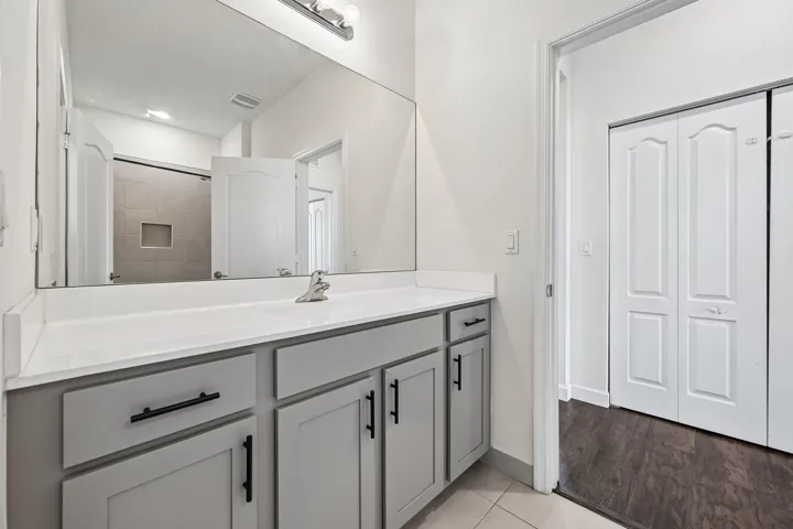 23-web-or-mls-Birkdale Dr-S0506-023