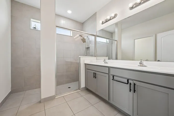 28-web-or-mls-Birkdale Dr-S0506-028