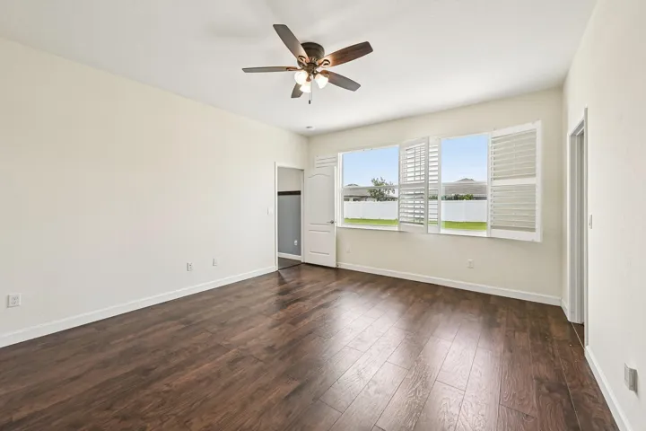 27-web-or-mls-Birkdale Dr-S0506-027