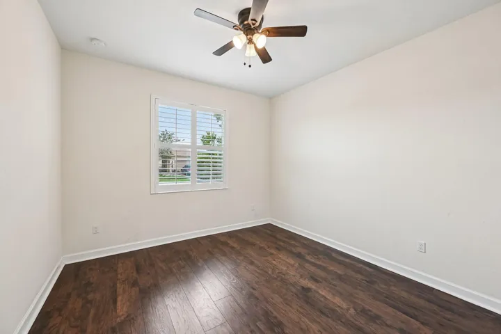 17-web-or-mls-Birkdale Dr-S0506-017