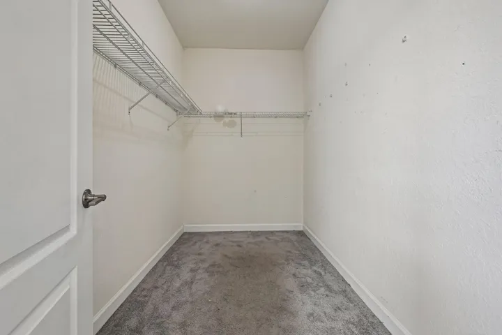 31-web-or-mls-Birkdale Dr-S0506-031