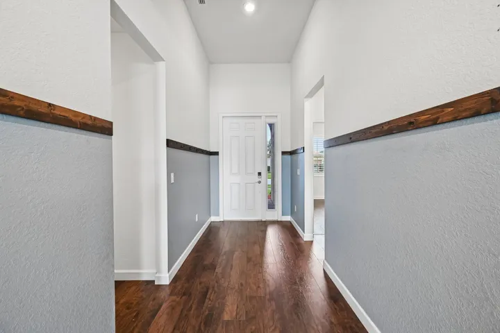 6-web-or-mls-Birkdale Dr-S0506-006