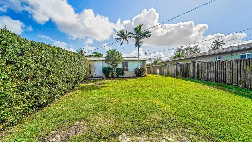 Property photo 37