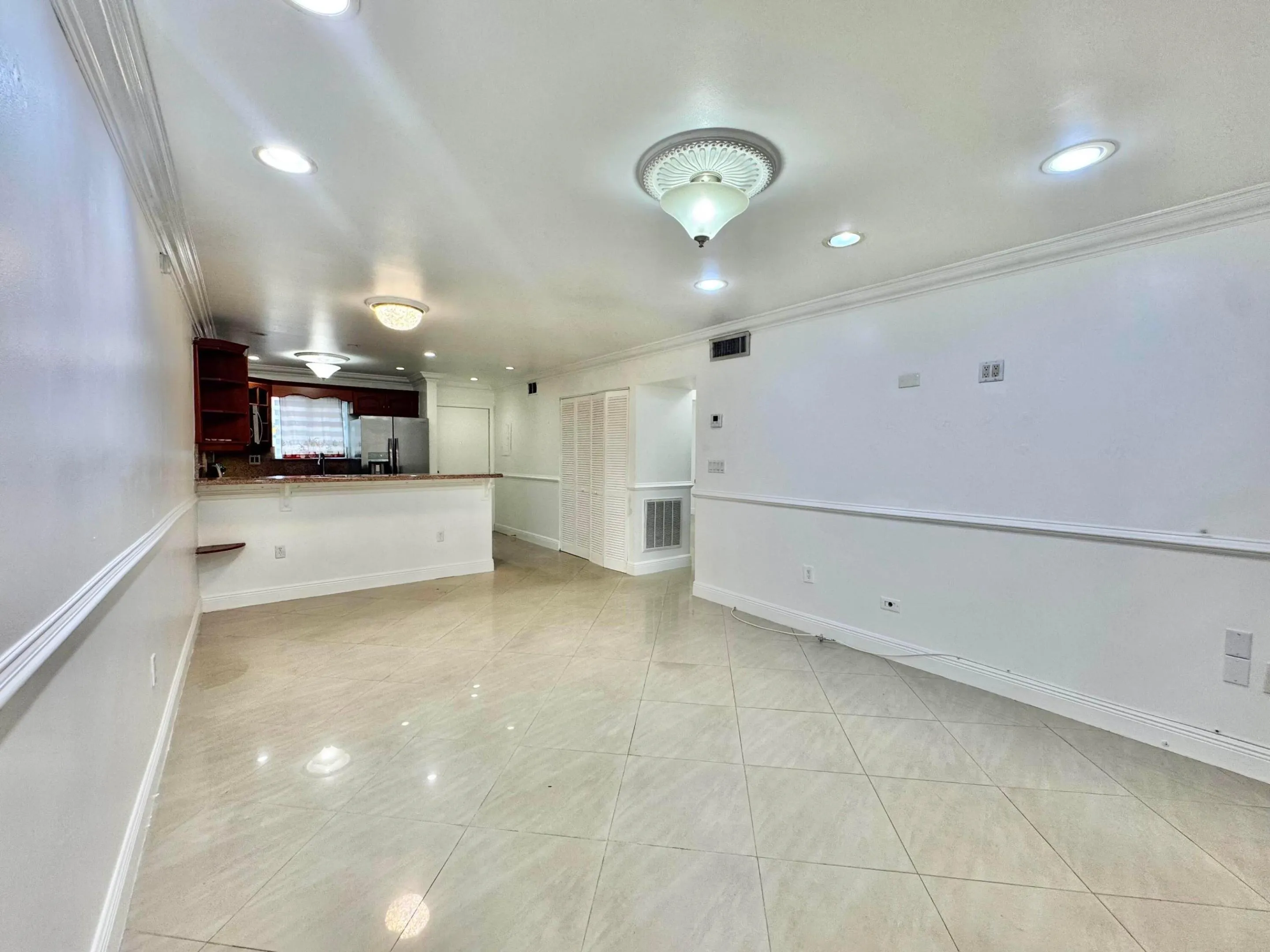 Spacious Living Room B
