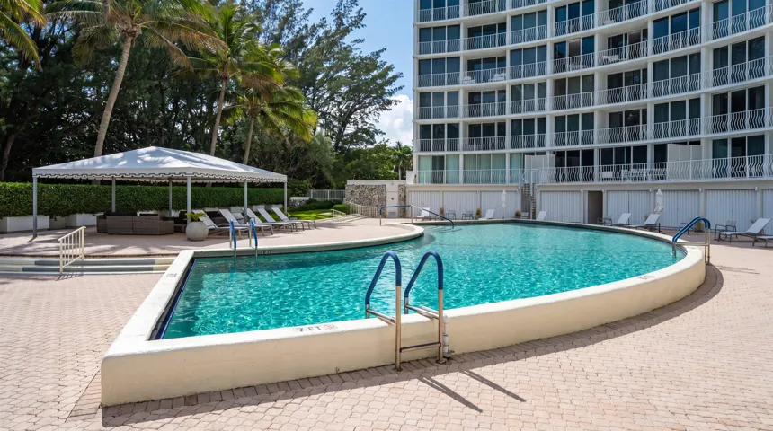 15-2774 S Ocean Blvd #206