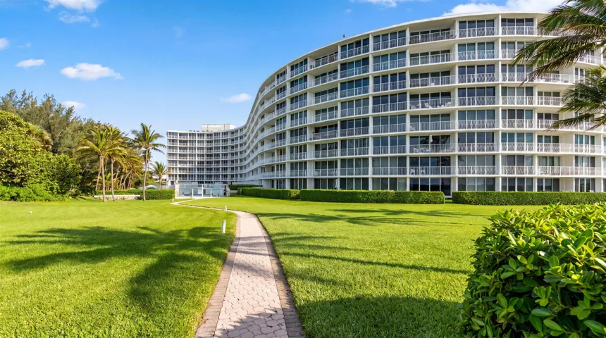 19-2774 S Ocean Blvd #206