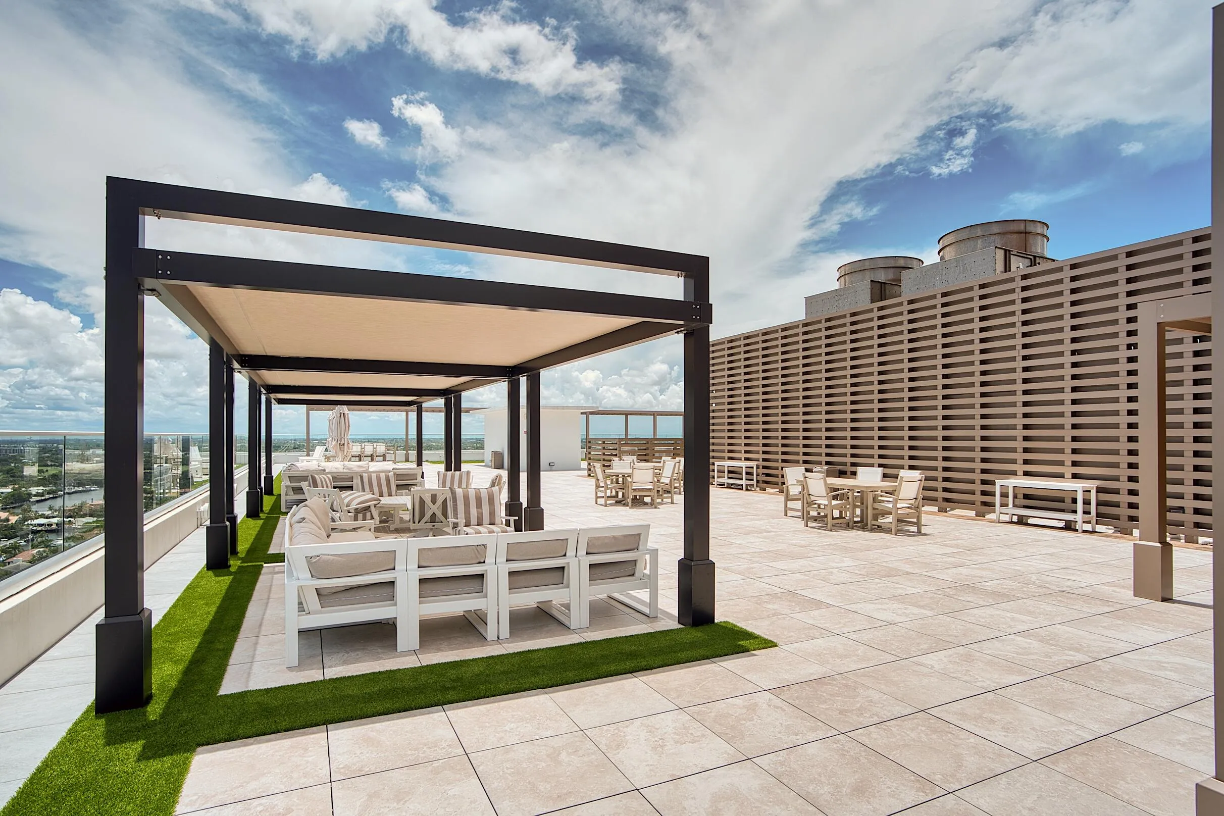 Plenty of sun and seating on the Rooftop Deck!
