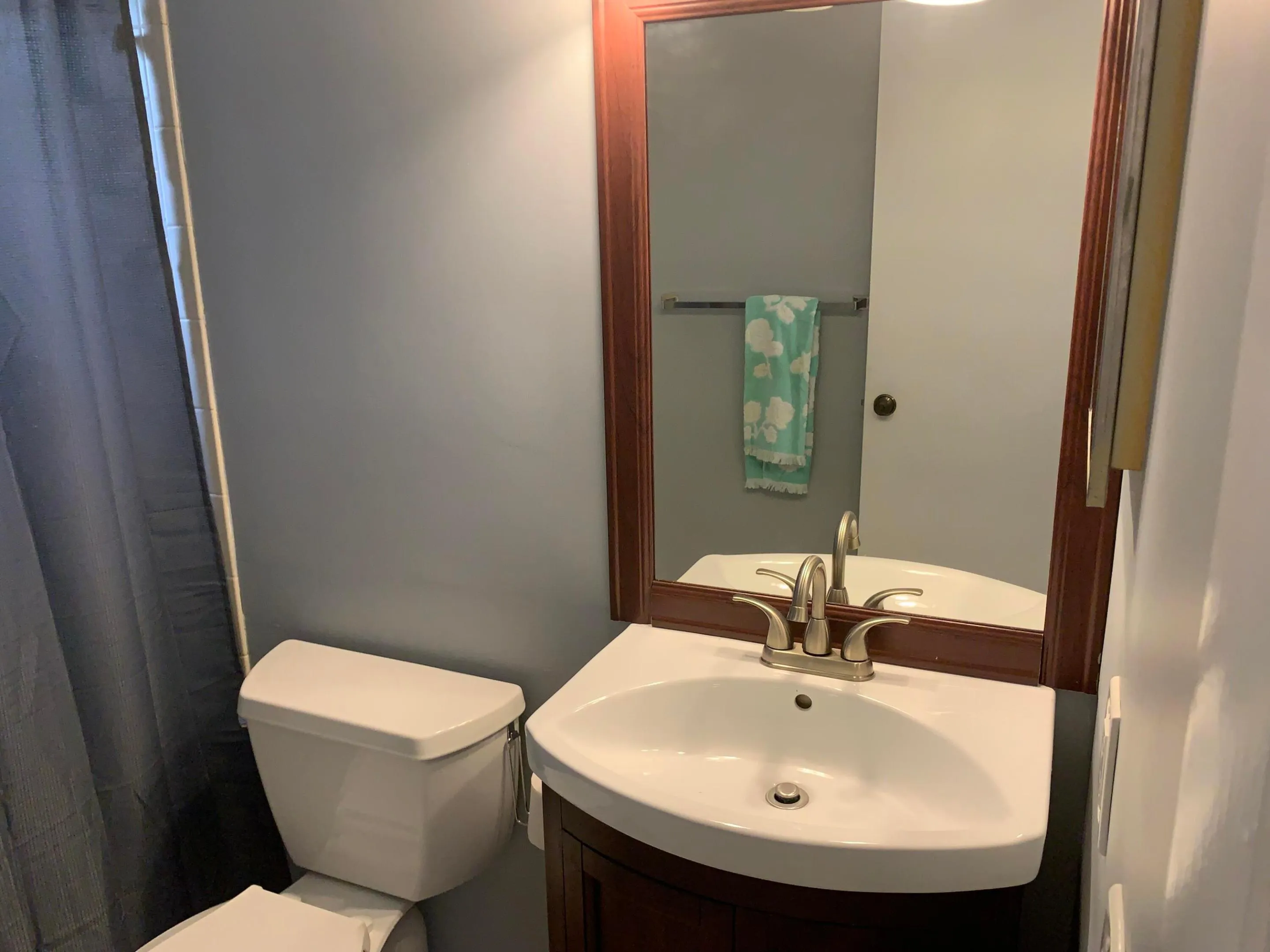 GUEST BATH