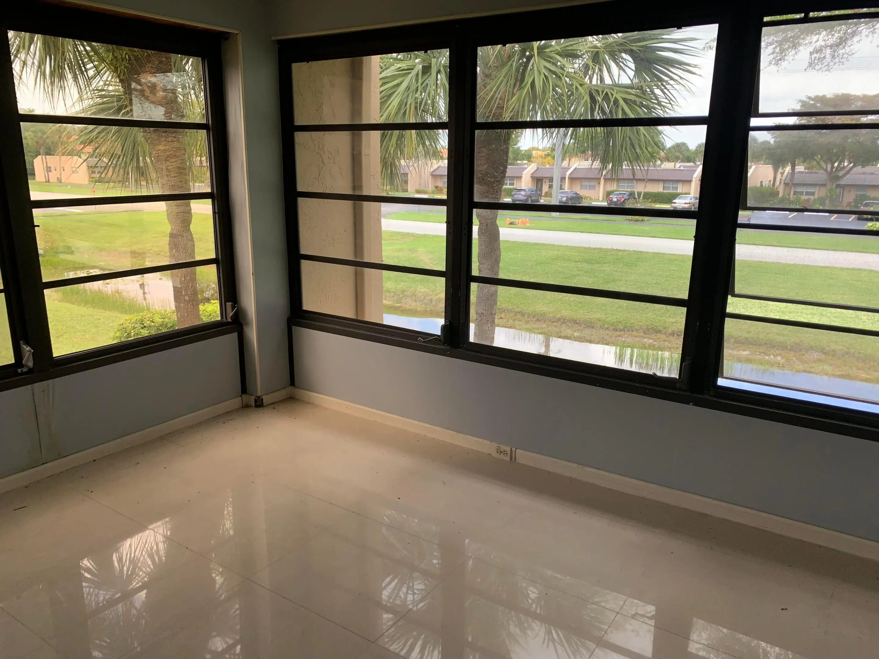 ENCLOSED LANAI
