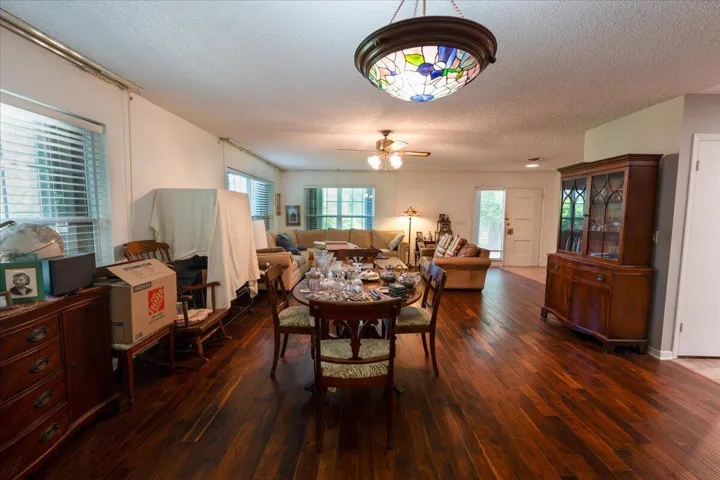 Dining room room