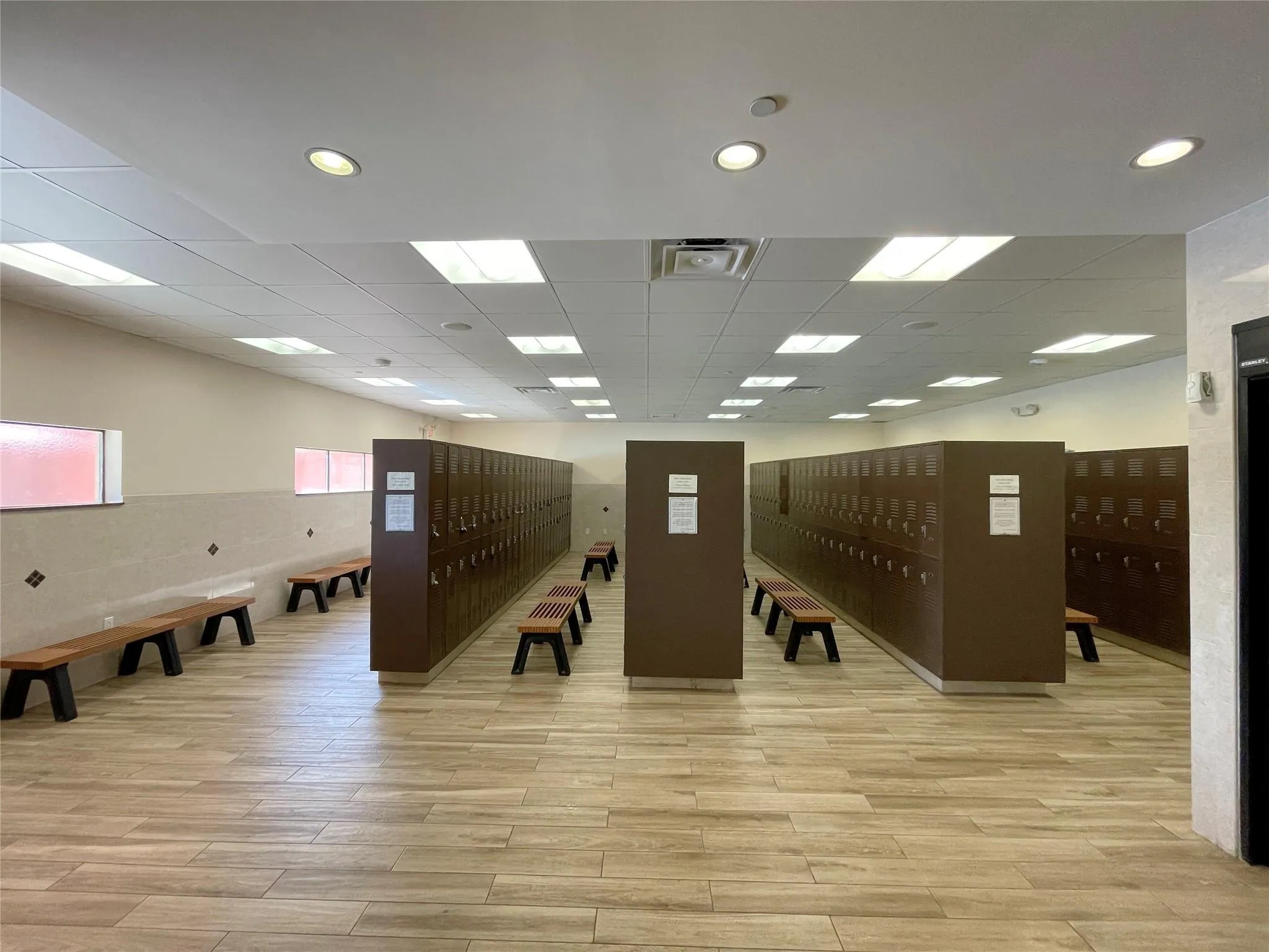 lockerroom
