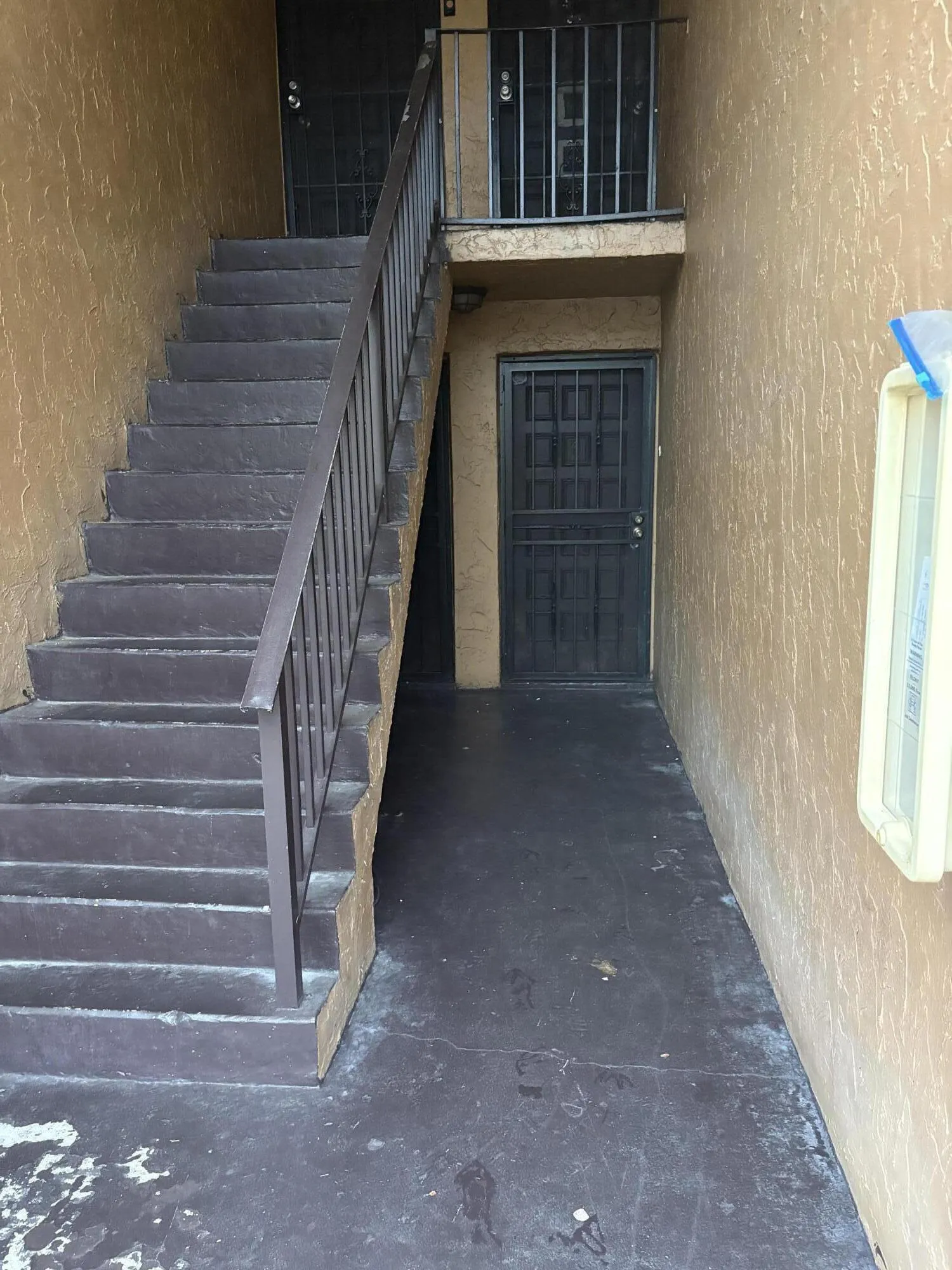 Entry to front door