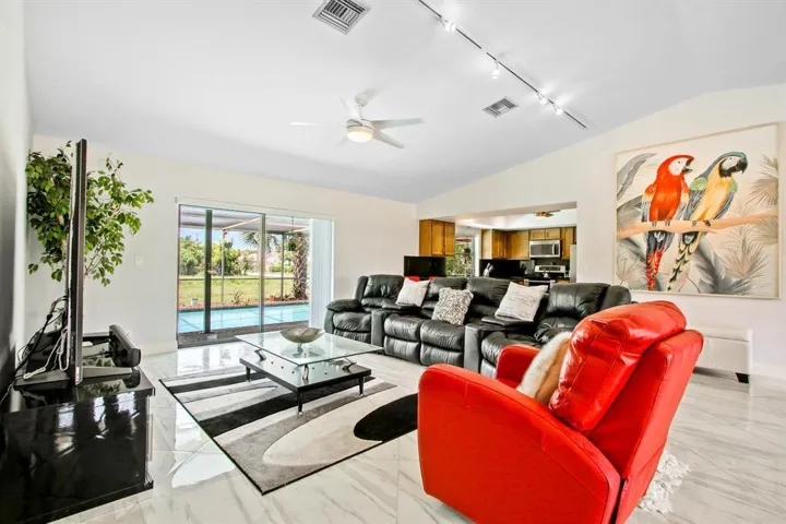 1501 nw 7 street.jpg 12
