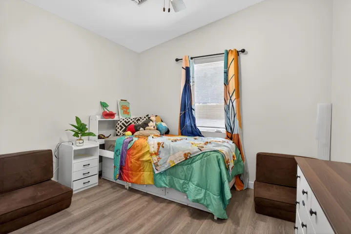 10-web-or-mls-700-2399
