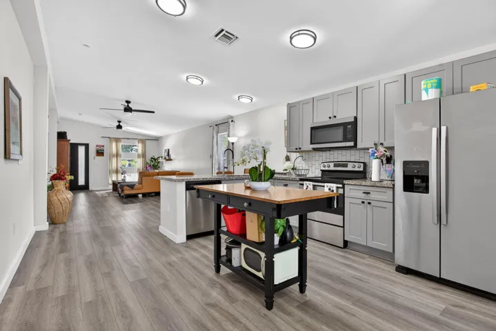 20-web-or-mls-700-2449
