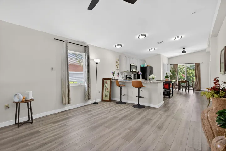 16-web-or-mls-700-2432