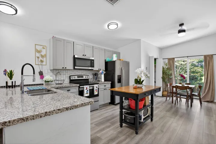 19-web-or-mls-700-2448