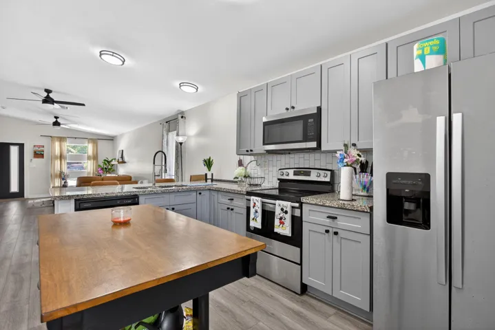 21-web-or-mls-700-2459