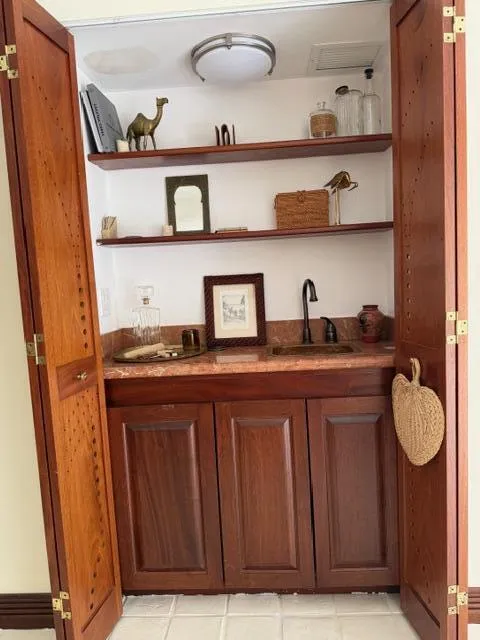 Wet Bar
