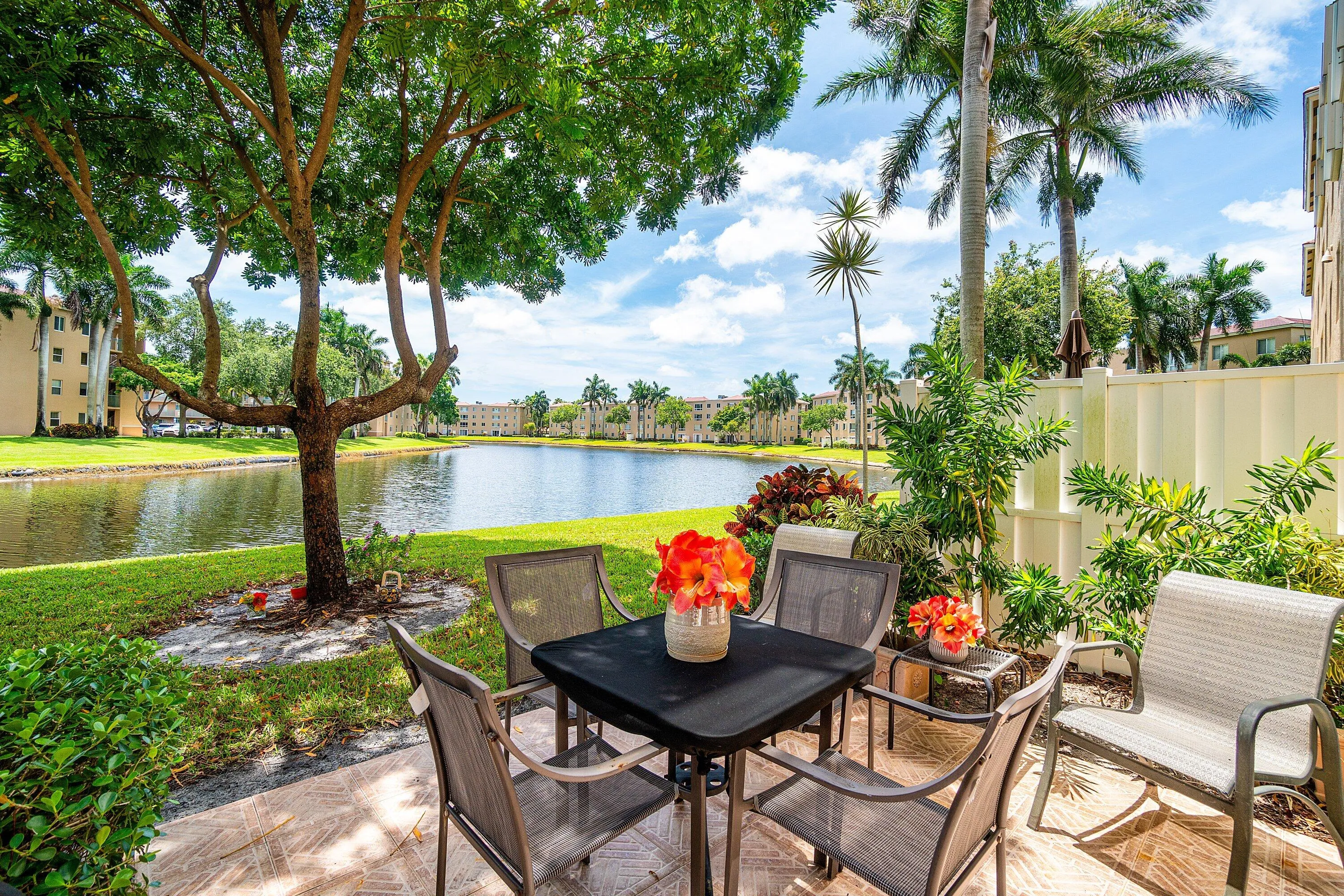 OPEN PATIO FOR GRILLING OUT
