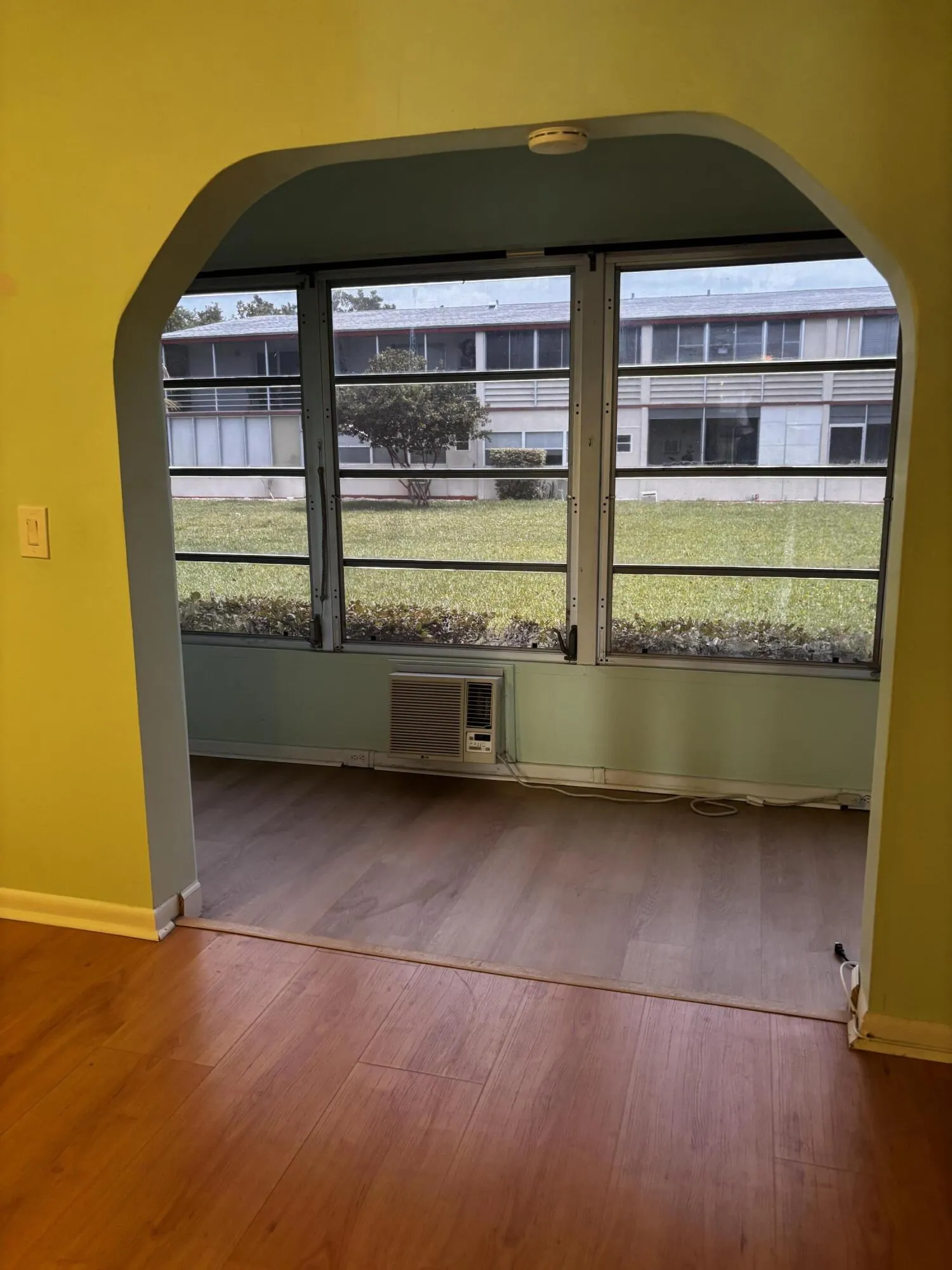 BEDROOM LANAI ALCOVE