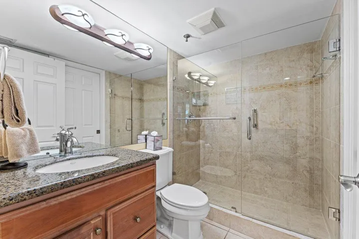 2nd /Guest Bath