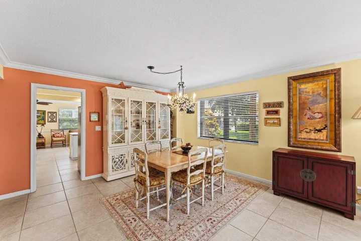 Dining into Kitchen