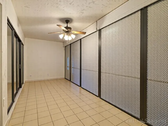 Screened Porch Empty