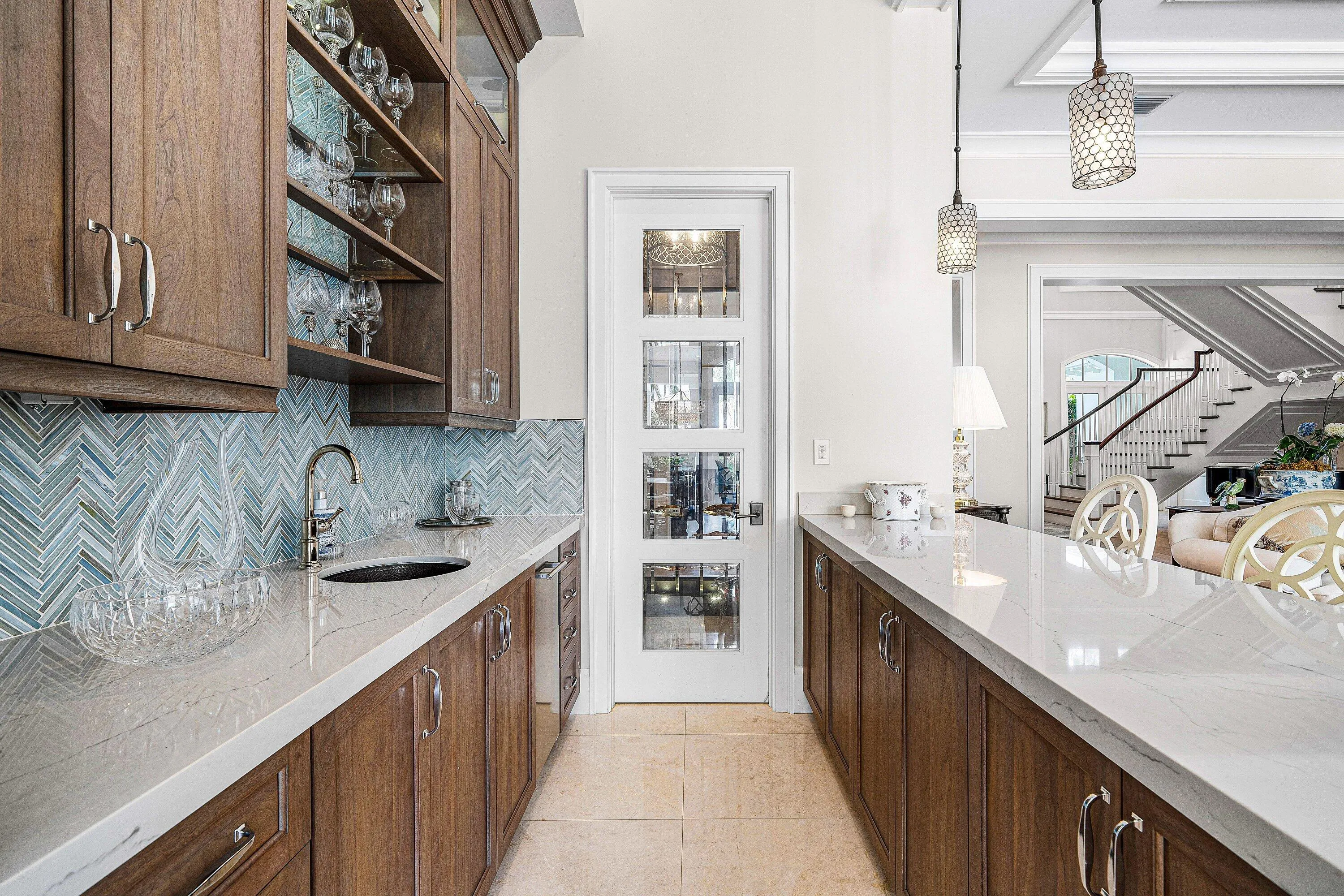 WET BAR