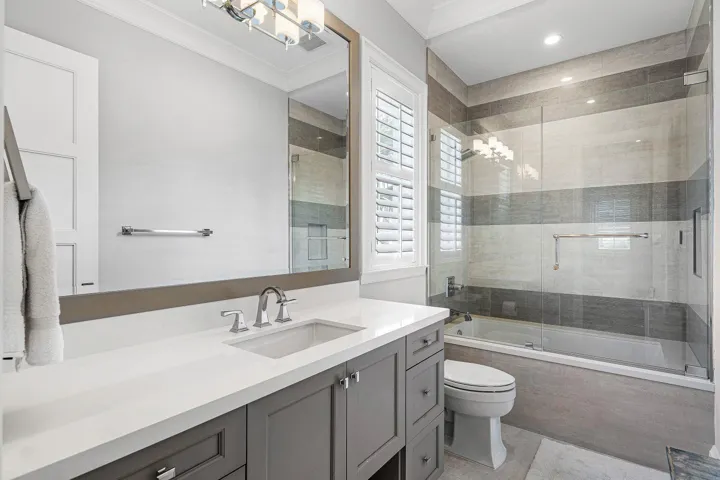 GUEST BATH