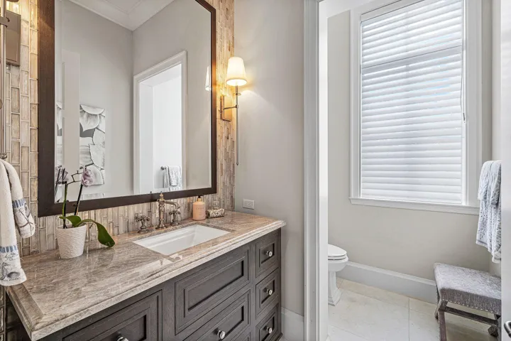 POWDER ROOM