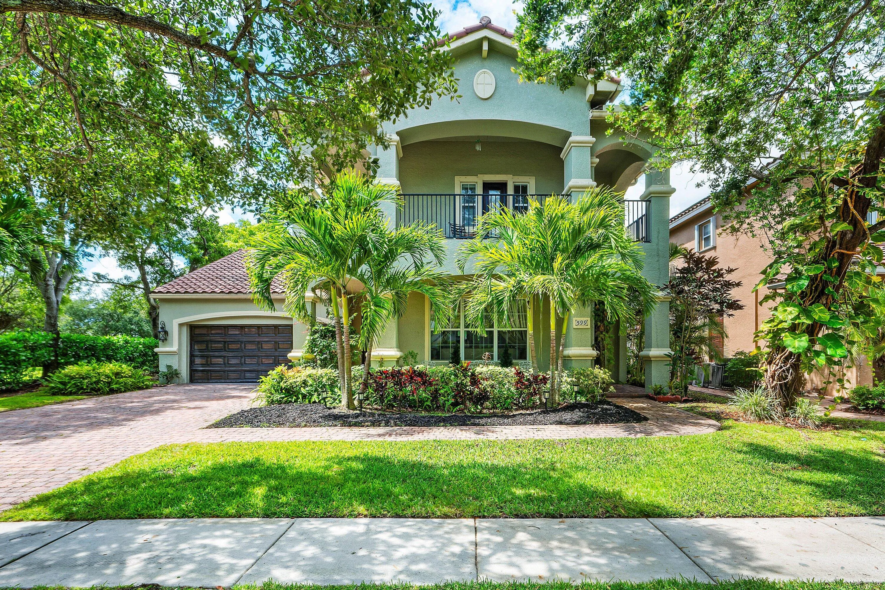 001-599CrestaCircle-WestPalmBeach-FL-334