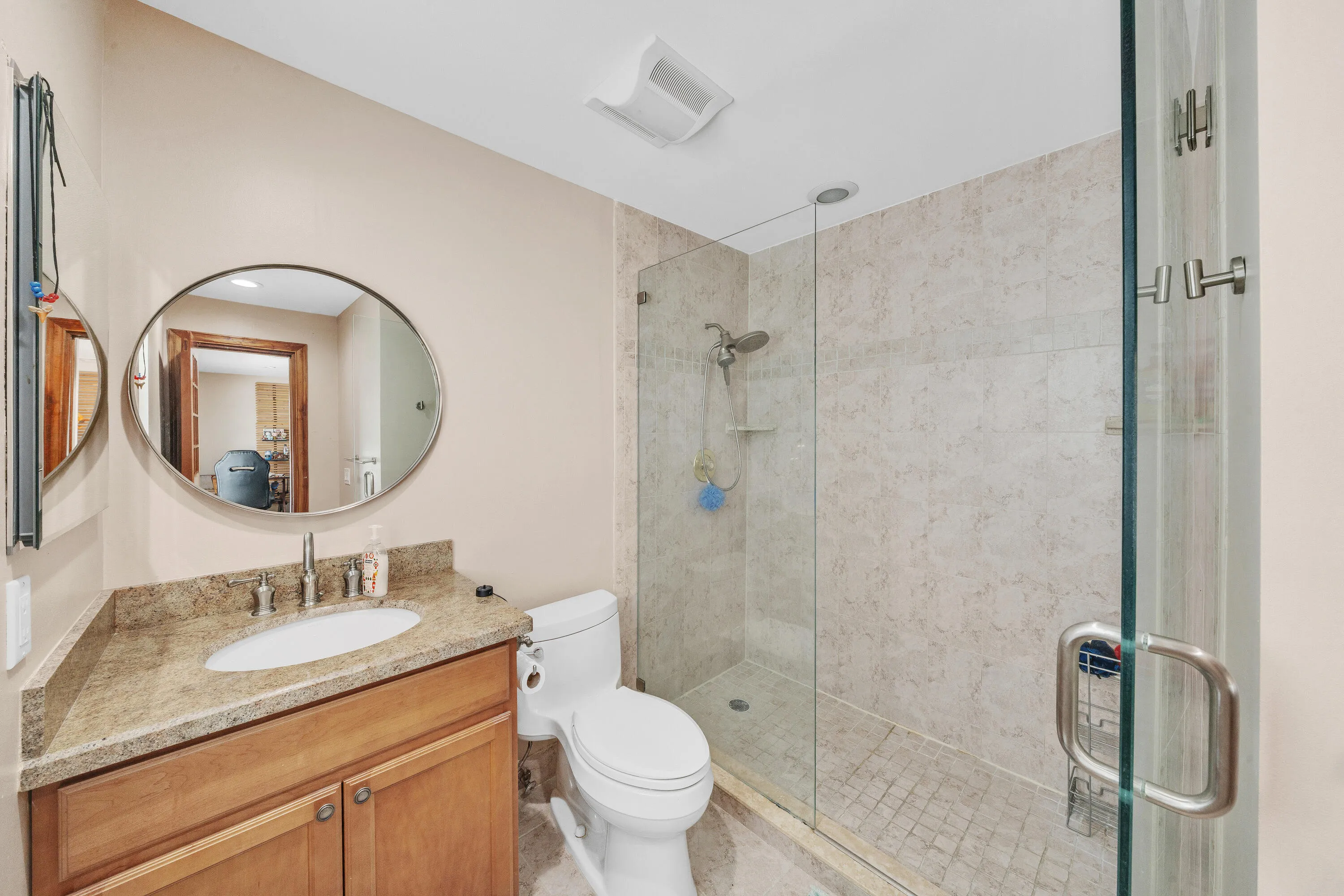 18 Guest Bedroom C (3)