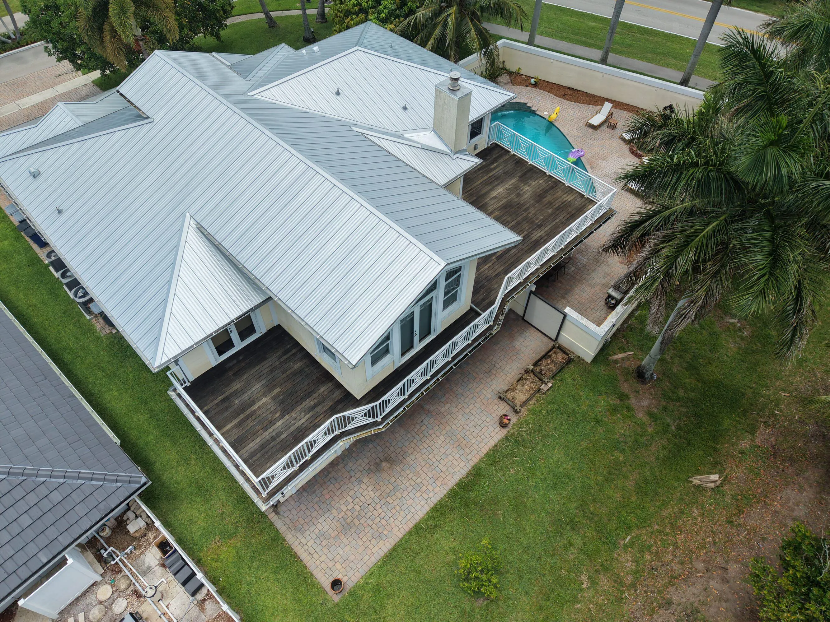 5 Balcony
