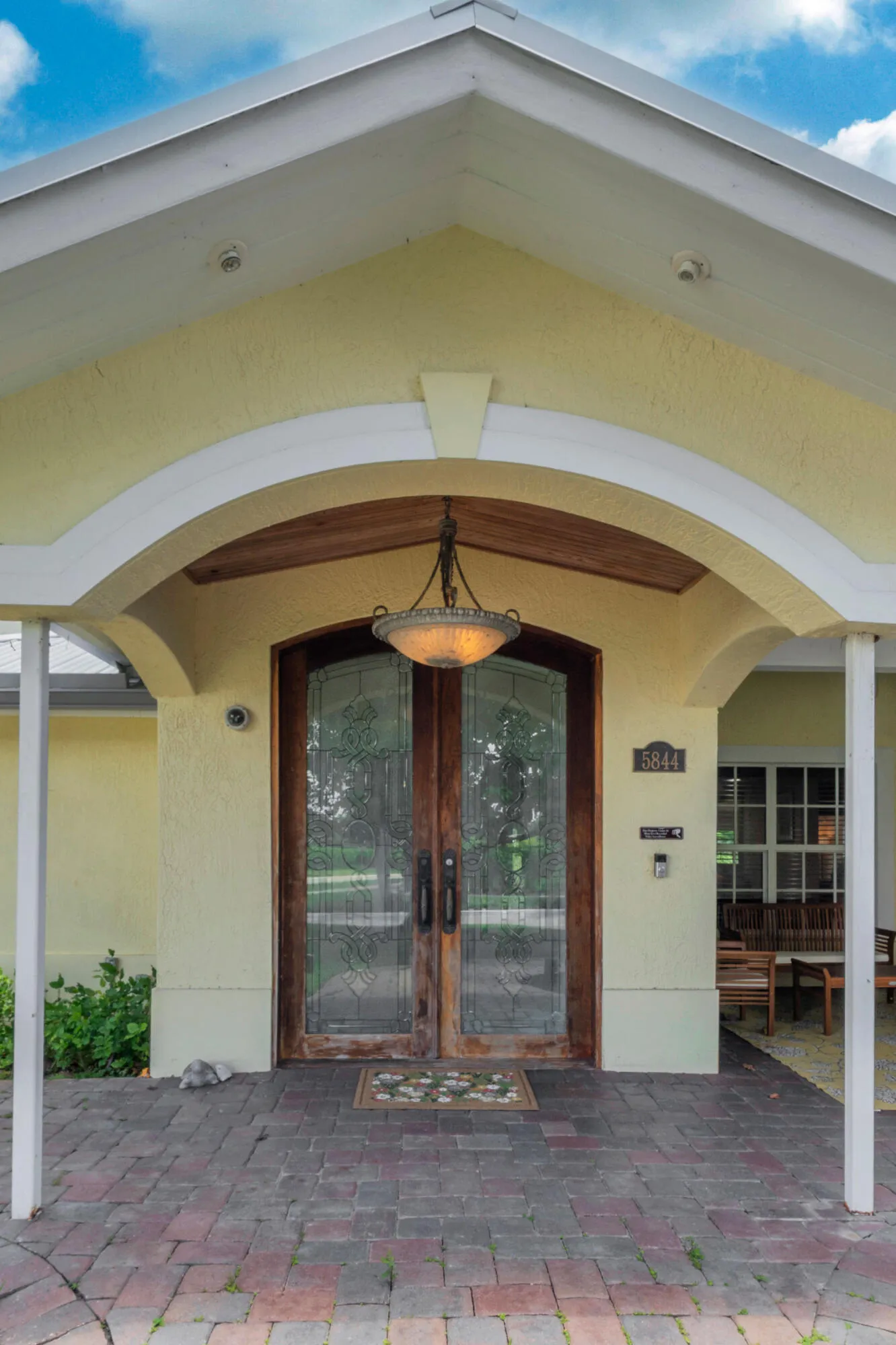 2 Entryway (2)