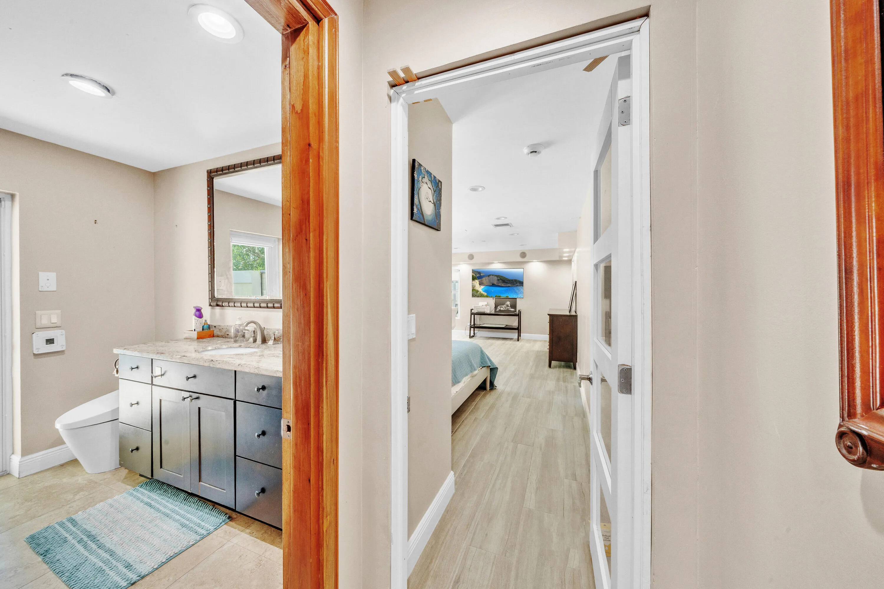 13 Guest Bedroom B (01)