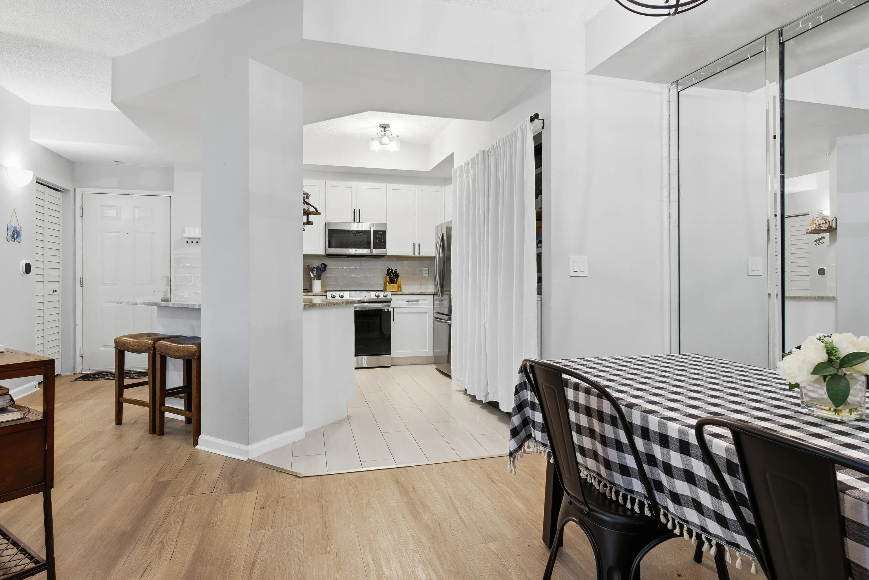 780-S-SAPODILLA-AVE-APT-104-33401-011