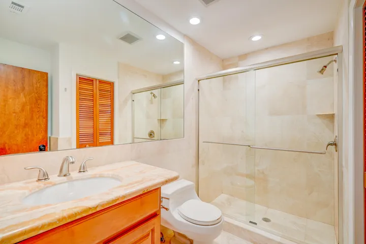 Bathroom 2nd Floor