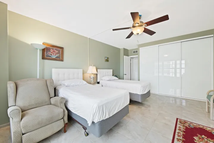 Guest bedroom