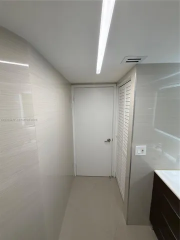 Full Second Bathroom