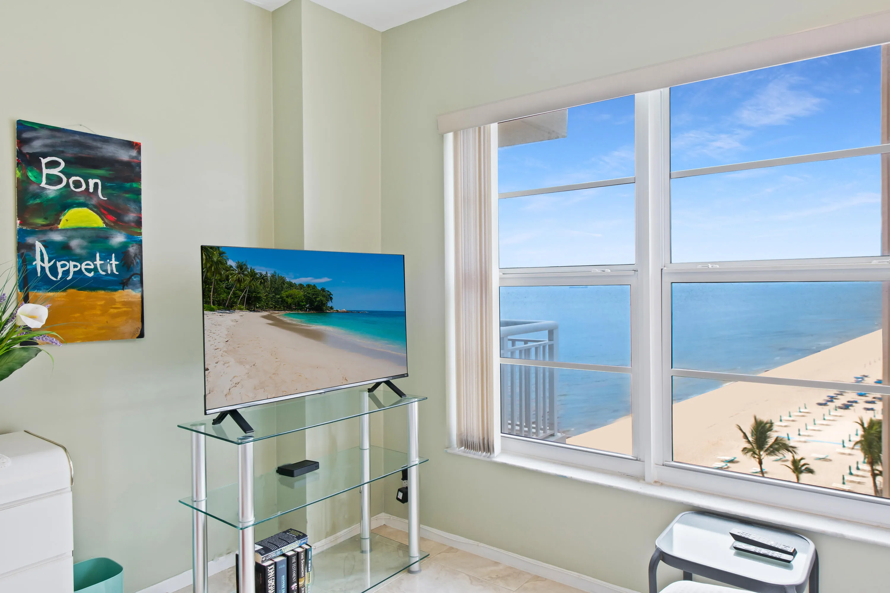 Guest bedroom