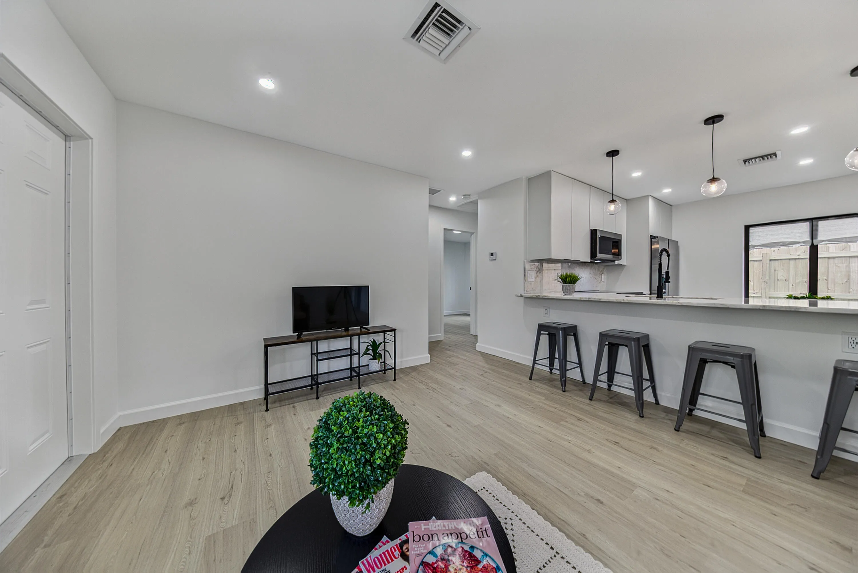 From living into a view of the kitchen