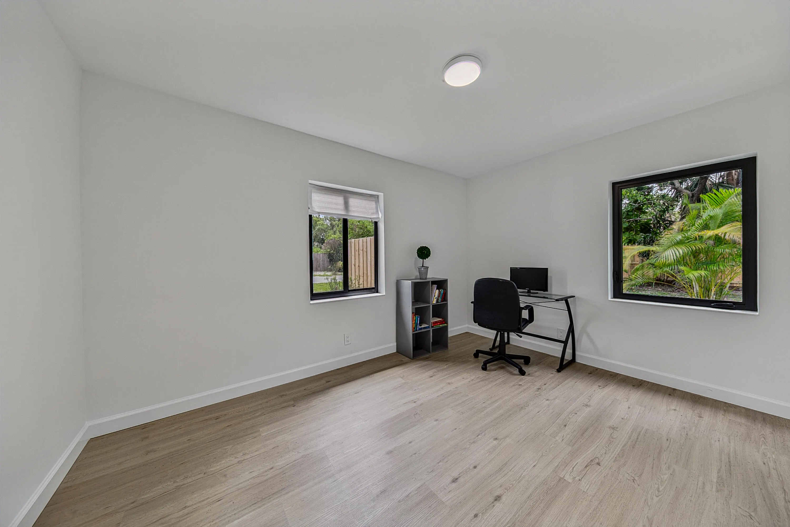 Bedroom currently used as an office