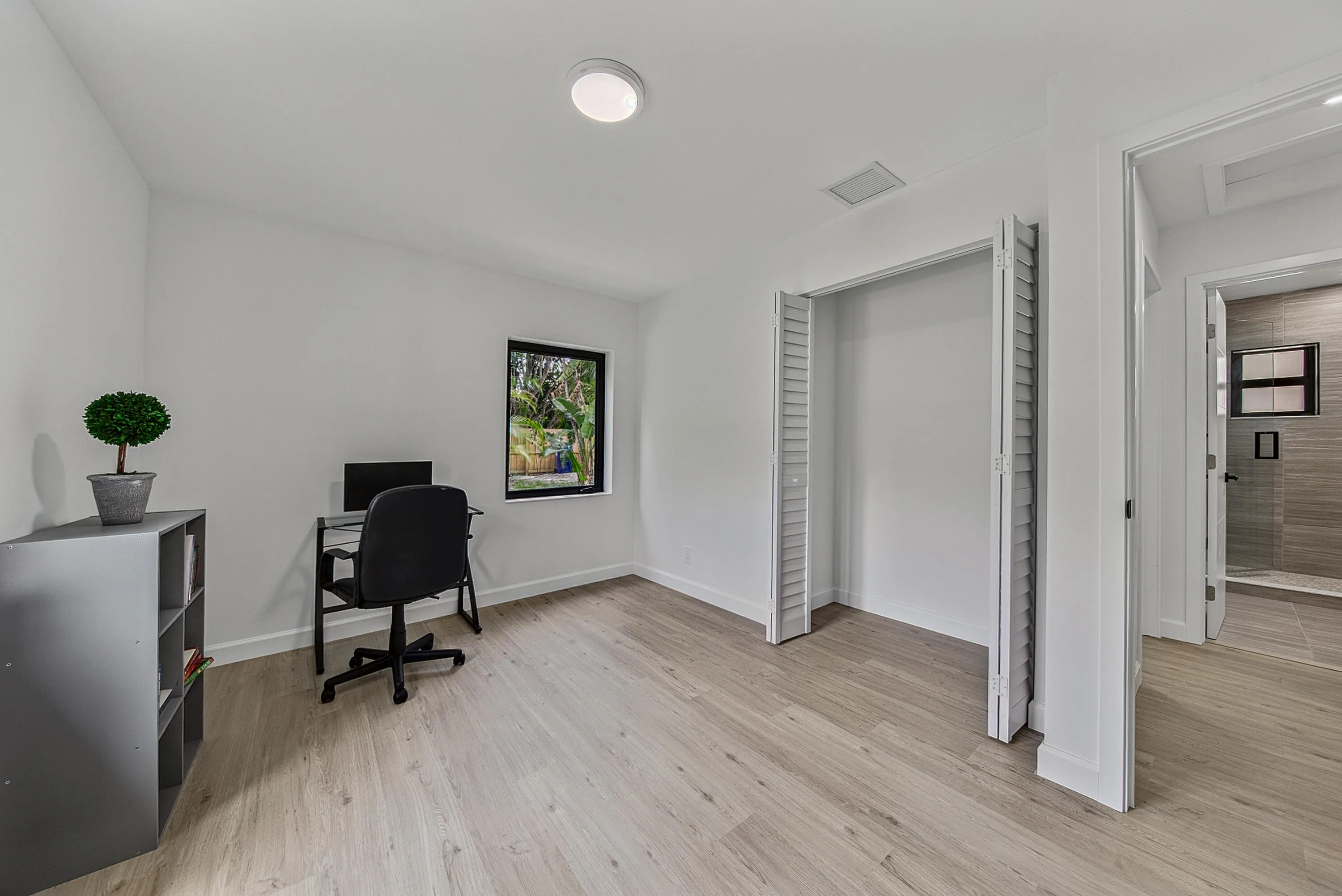 Bedroom currently used an an office