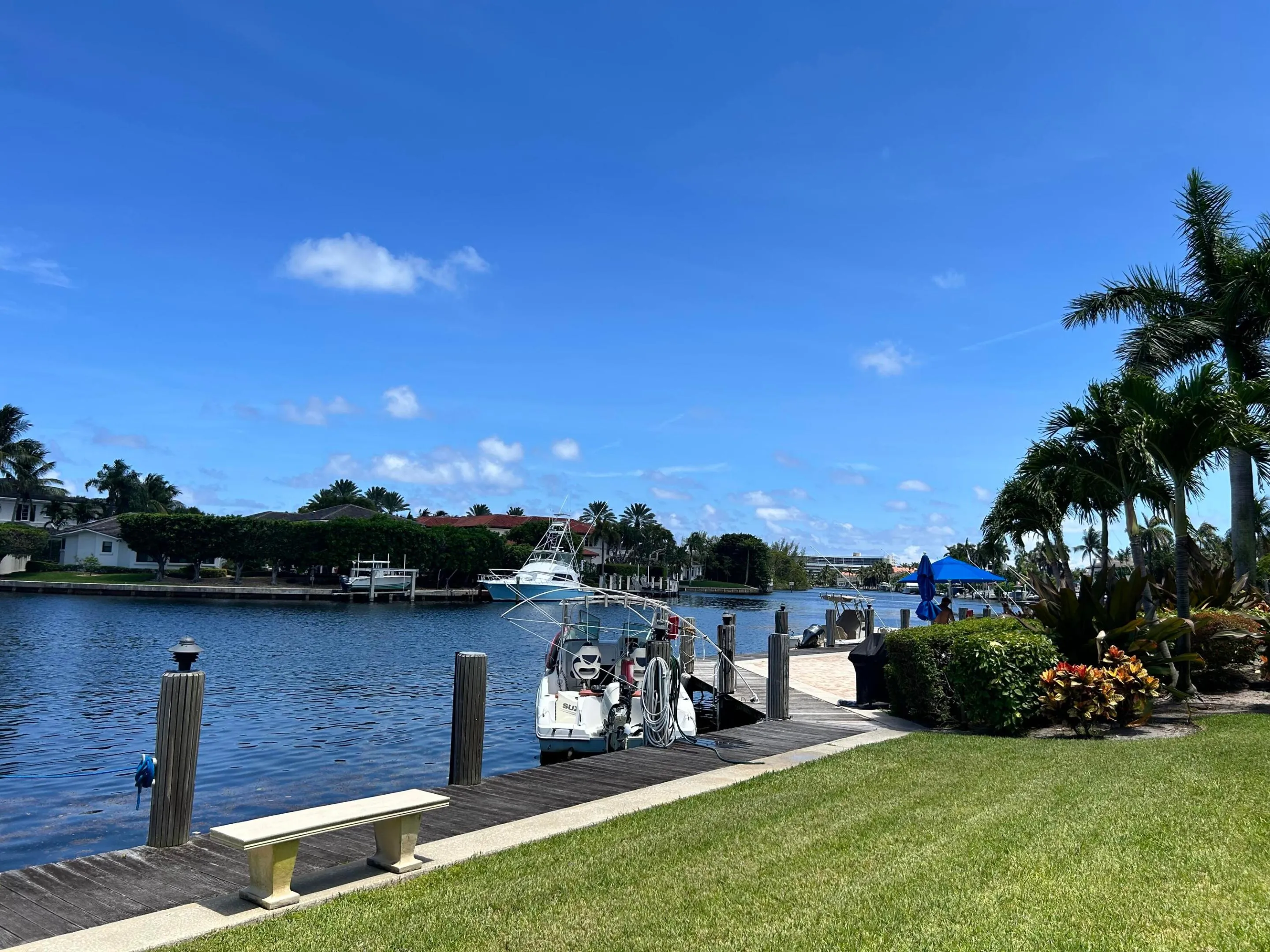 DOCK ON HILLSBORO RIVER;WATERSIDE PATIO
