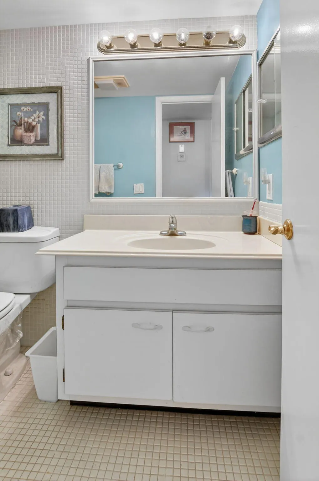 SECOND BATHROOM