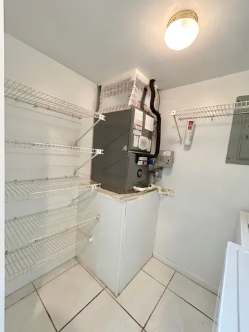 LAUNDRY/UTILITY ROOM